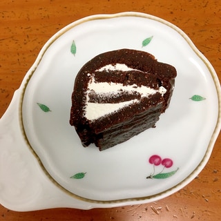 ホイップマリームde節約ココアロールケーキ